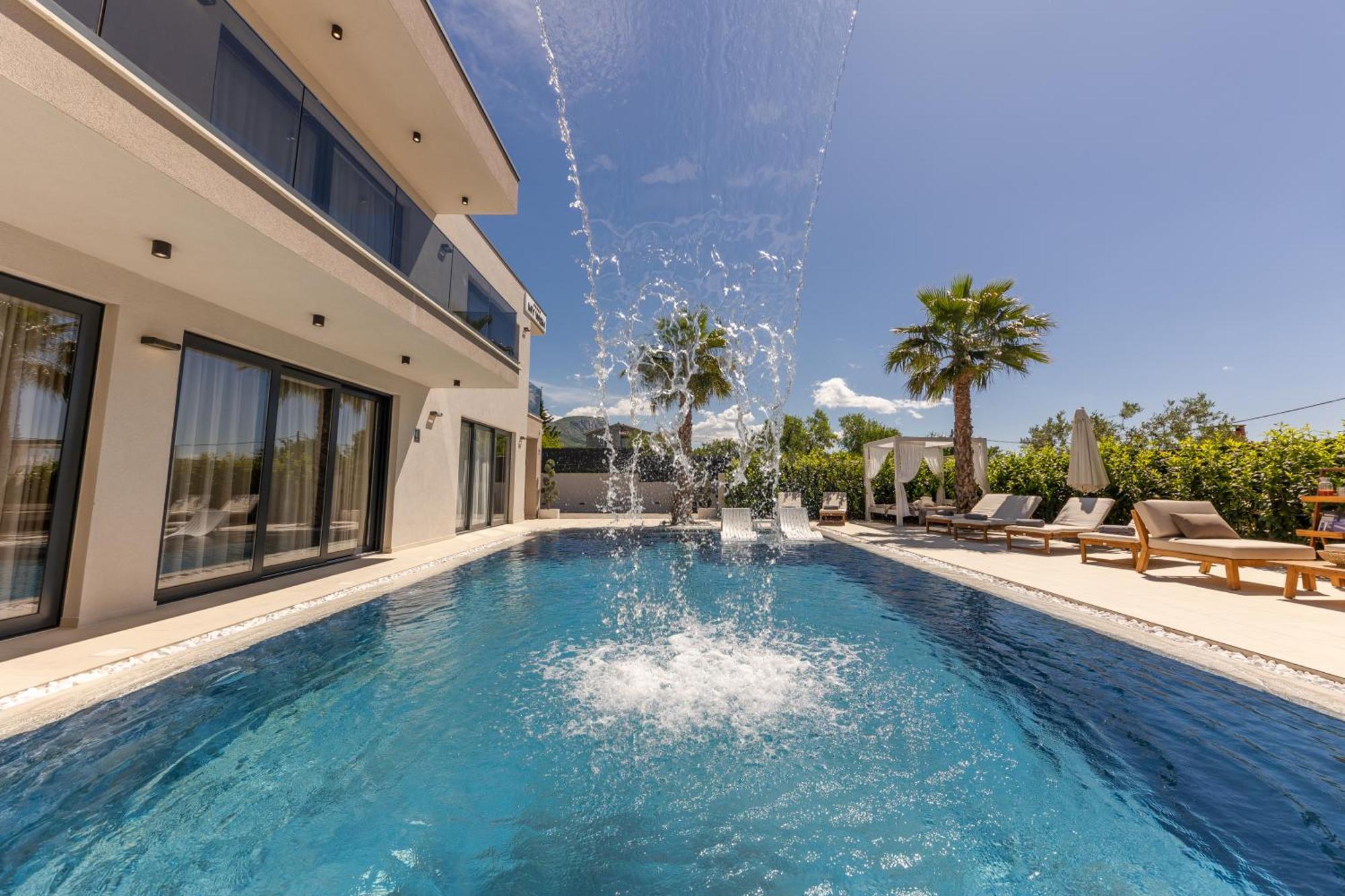 Luxury Villa My Wish With Pool Kaštel Stari Buitenkant foto